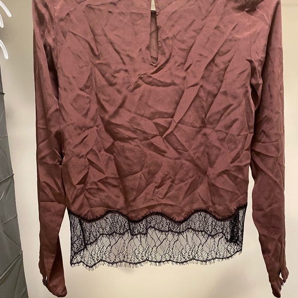 BNWT Aritzia Wilfred Desaix blouse. XXS - Picture 6 of 6